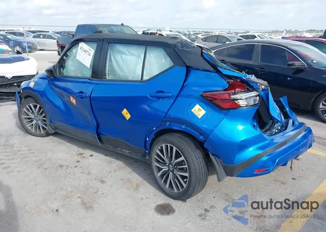 2021 Nissan Kicks Sv Xtronic Cvt z USA, uszkodzony, nr VIN 3N1CP5CVXML514477